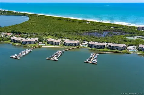 4680 NE Sandpebble Trace Stuart FL 34996