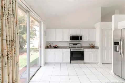 1612 SE Shelburnie Way Port St Lucie FL 34952