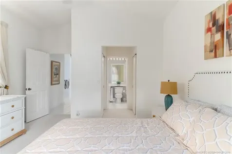 1612 SE Shelburnie Way Port St Lucie FL 34952