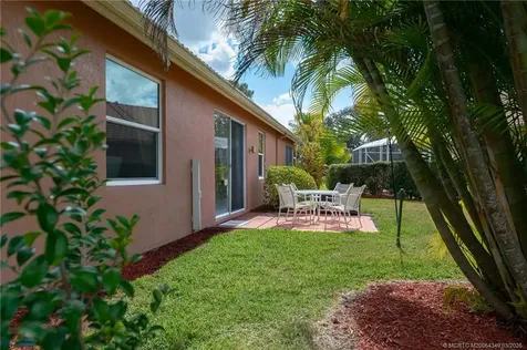 1612 SE Shelburnie Way Port St Lucie FL 34952