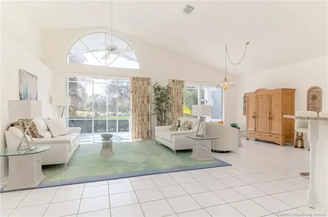 1612 SE Shelburnie Way Port St Lucie FL 34952