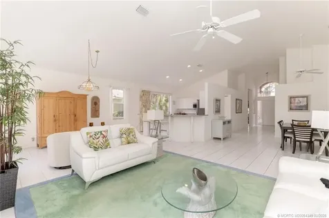 1612 SE Shelburnie Way Port St Lucie FL 34952