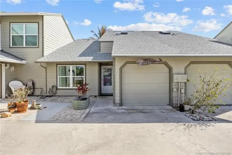 933 NE Sandalwood Place Jensen Beach FL 34957