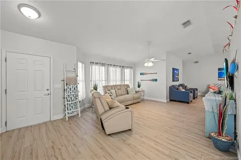 2111 SE Cayuga Court Port St Lucie FL 34952