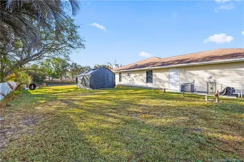 2111 SE Cayuga Court Port St Lucie FL 34952
