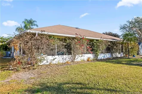 2111 SE Cayuga Court Port St Lucie FL 34952