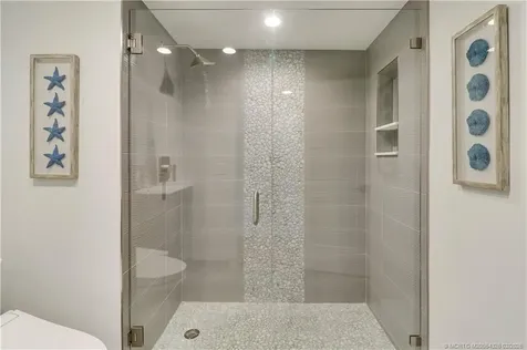 1600 NE Dixie Highway Jensen Beach FL 34957