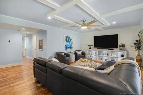 1600 NE Dixie Highway Jensen Beach FL 34957