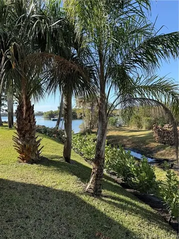 3304 SE Morningside Boulevard Port St Lucie FL 34952