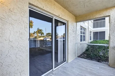 1564 SE Royal Green Circle Port St Lucie FL 34952