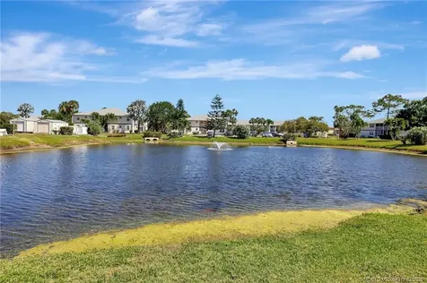 1564 SE Royal Green Circle Port St Lucie FL 34952