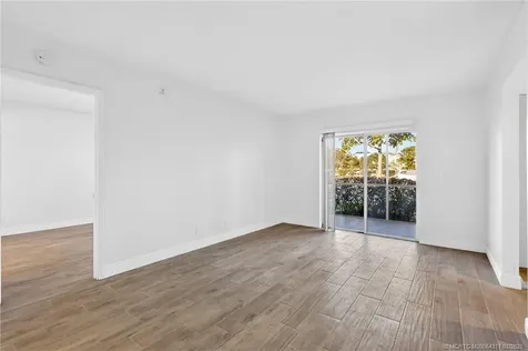 1564 SE Royal Green Circle Port St Lucie FL 34952