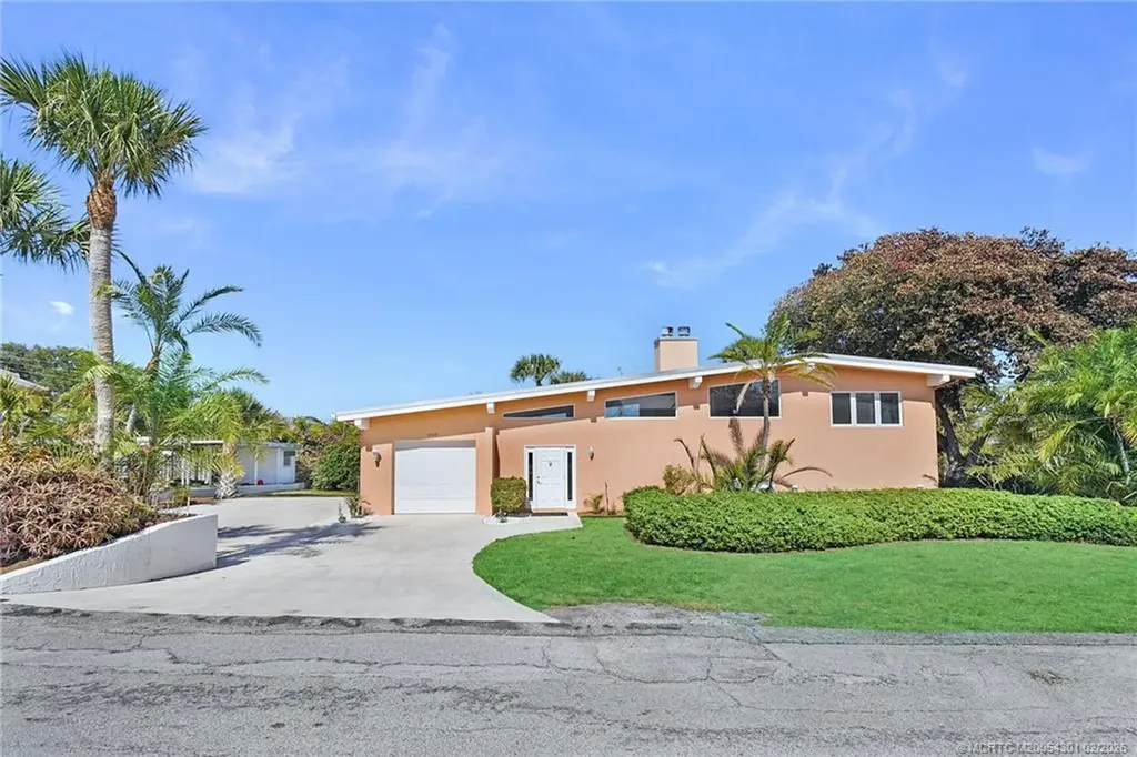 2228 NE Center Circle Jensen Beach FL 34957