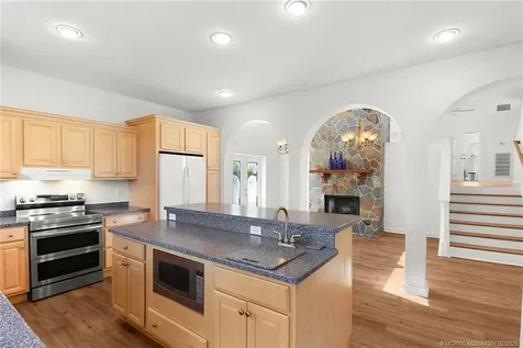 2228 NE Center Circle Jensen Beach FL 34957