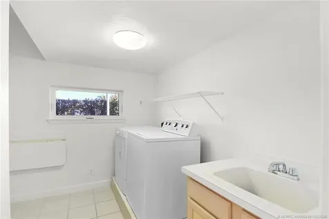 2228 NE Center Circle Jensen Beach FL 34957