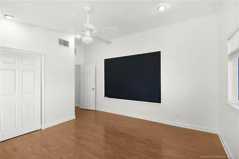 2228 NE Center Circle Jensen Beach FL 34957