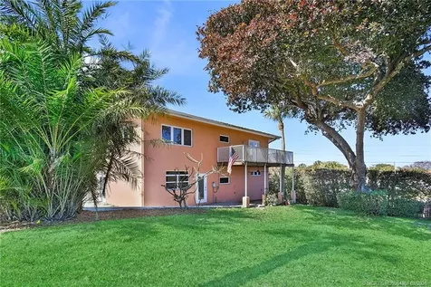 2228 NE Center Circle Jensen Beach FL 34957