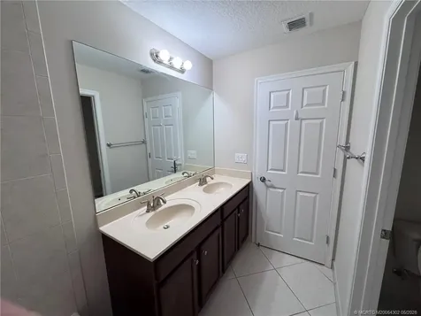 11239 SW Barton Way Port St Lucie FL 34987