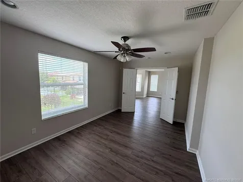 11239 SW Barton Way Port St Lucie FL 34987