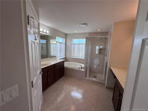 11239 SW Barton Way Port St Lucie FL 34987