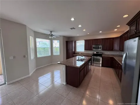 11239 SW Barton Way Port St Lucie FL 34987