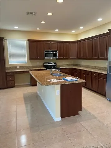 11239 SW Barton Way Port St Lucie FL 34987