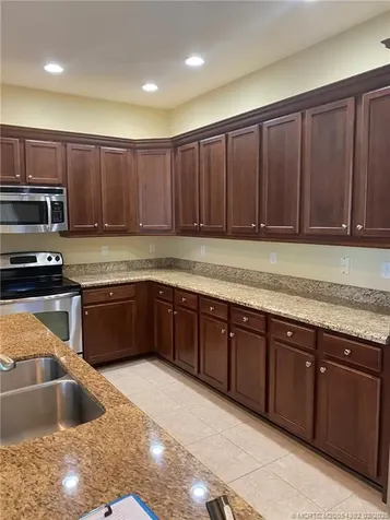 11239 SW Barton Way Port St Lucie FL 34987