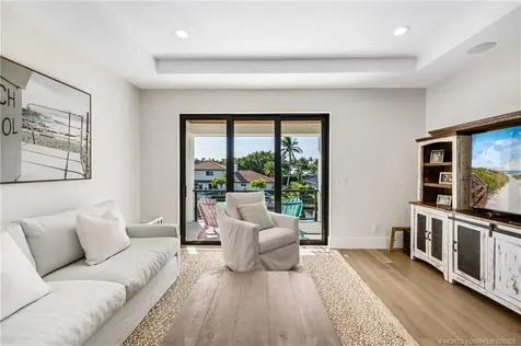 9058 SE Star Island Way Hobe Sound FL 33455