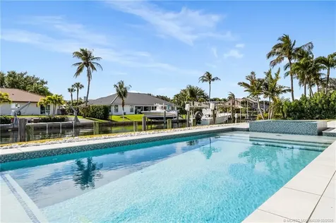 9058 SE Star Island Way Hobe Sound FL 33455