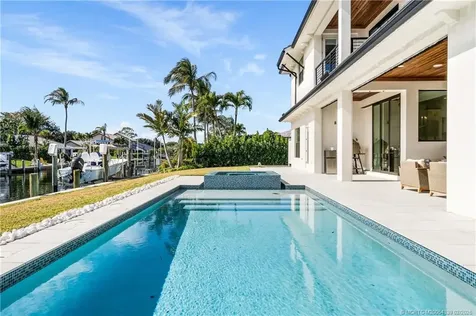 9058 SE Star Island Way Hobe Sound FL 33455