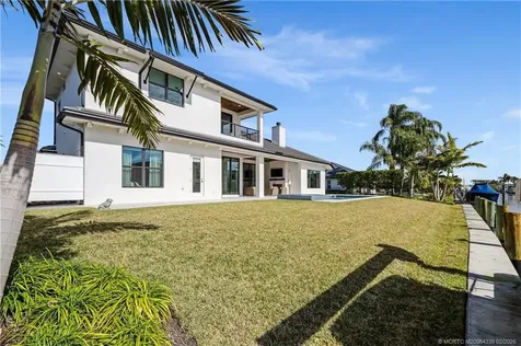 9058 SE Star Island Way Hobe Sound FL 33455