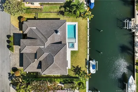 9058 SE Star Island Way Hobe Sound FL 33455