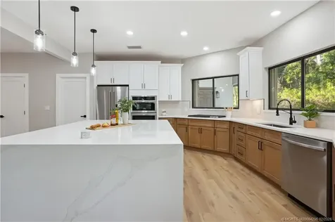 2170 Seminole Shores Lane Vero Beach FL 32963