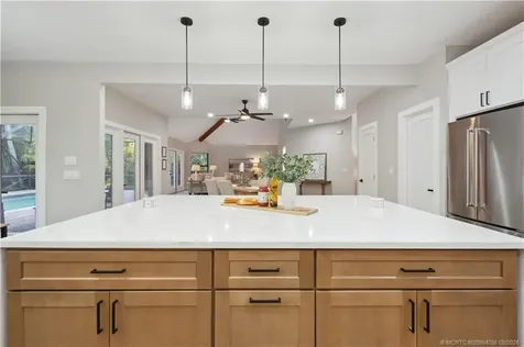 2170 Seminole Shores Lane Vero Beach FL 32963