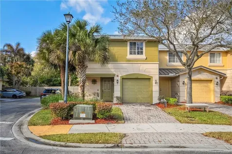 324 SE Bloxham Way Stuart FL 34997