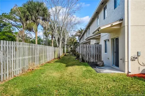 324 SE Bloxham Way Stuart FL 34997
