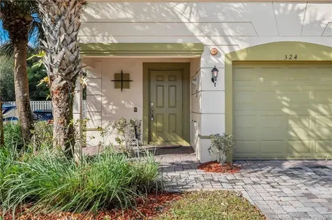 324 SE Bloxham Way Stuart FL 34997