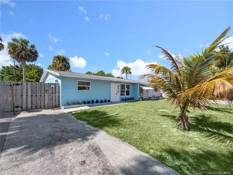 406 SE Robalo Court Stuart FL 34996