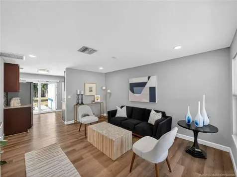 406 SE Robalo Court Stuart FL 34996