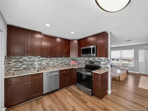 406 SE Robalo Court Stuart FL 34996