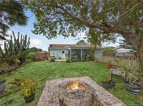 991 NW 15th Terrace Stuart FL 34994