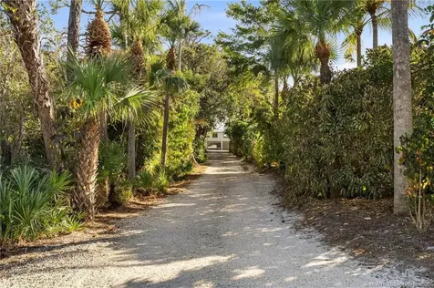 90 NW Alice Street Jensen Beach FL 34957