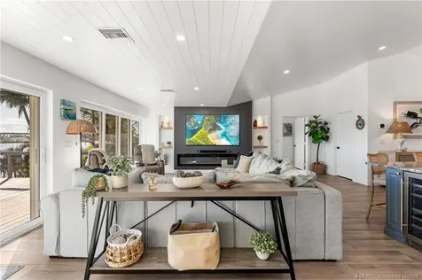 90 NW Alice Street Jensen Beach FL 34957