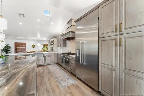 90 NW Alice Street Jensen Beach FL 34957