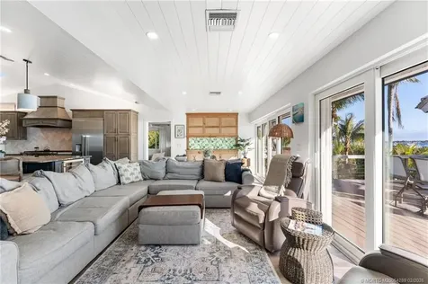 90 NW Alice Street Jensen Beach FL 34957