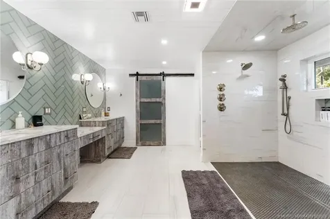 90 NW Alice Street Jensen Beach FL 34957