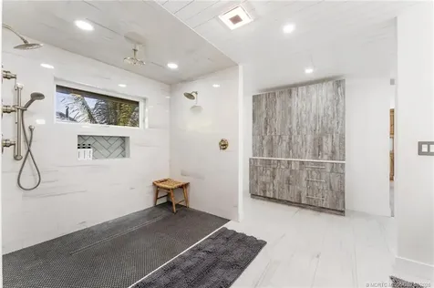 90 NW Alice Street Jensen Beach FL 34957