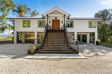 90 NW Alice Street Jensen Beach FL 34957