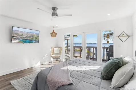 90 NW Alice Street Jensen Beach FL 34957