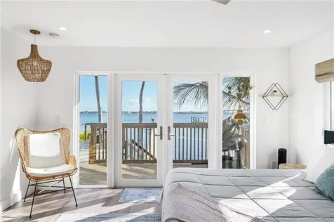 90 NW Alice Street Jensen Beach FL 34957